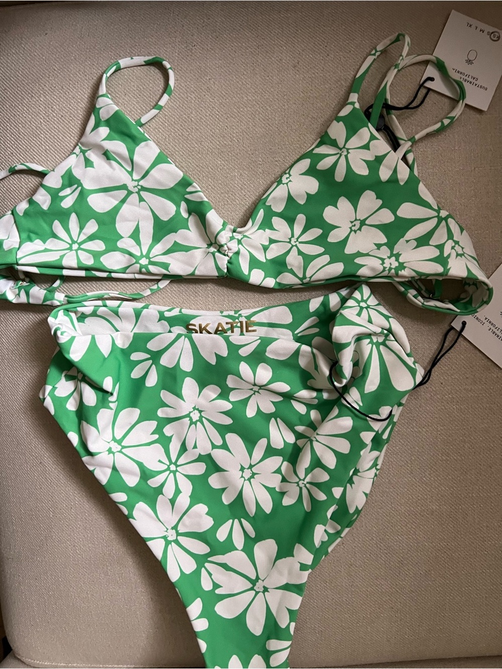 Skatie swim